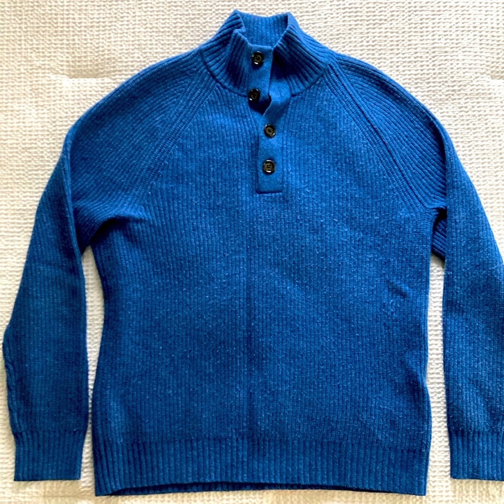Banana Republic 100% merino wool pullover 1/4 button down sweater